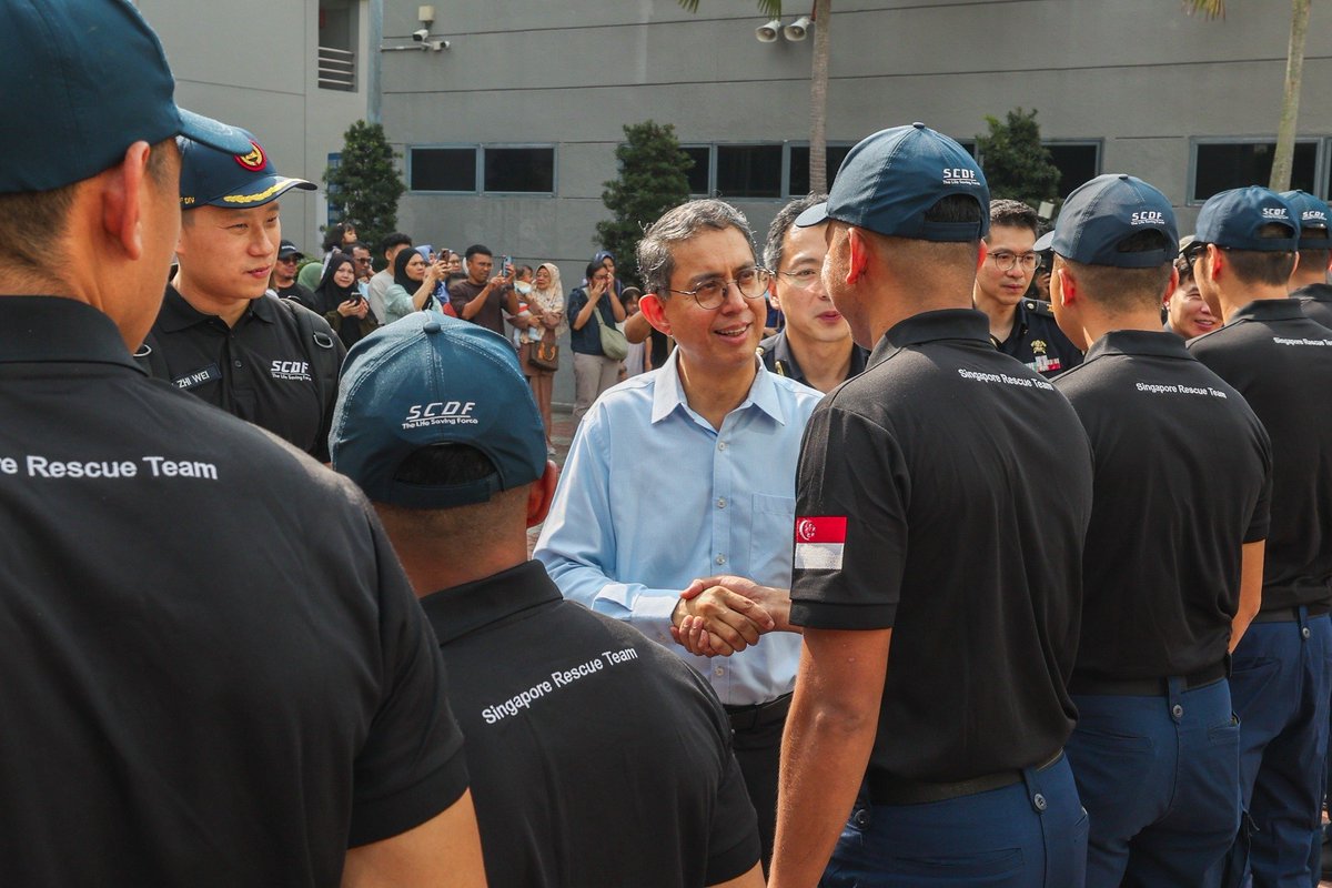 MizzimaNews's tweet photo. In response to the request for humanitarian assistance in the aftermath of an #earthquake in #Myanmar yesterday , #SCDF has deployed the Operation Lionheart (OLH) contingent to assist in disaster rescue efforts. The contingent departed from Changi Airport at about 1:20pm today. https://t.co/mhPpPwsnM8