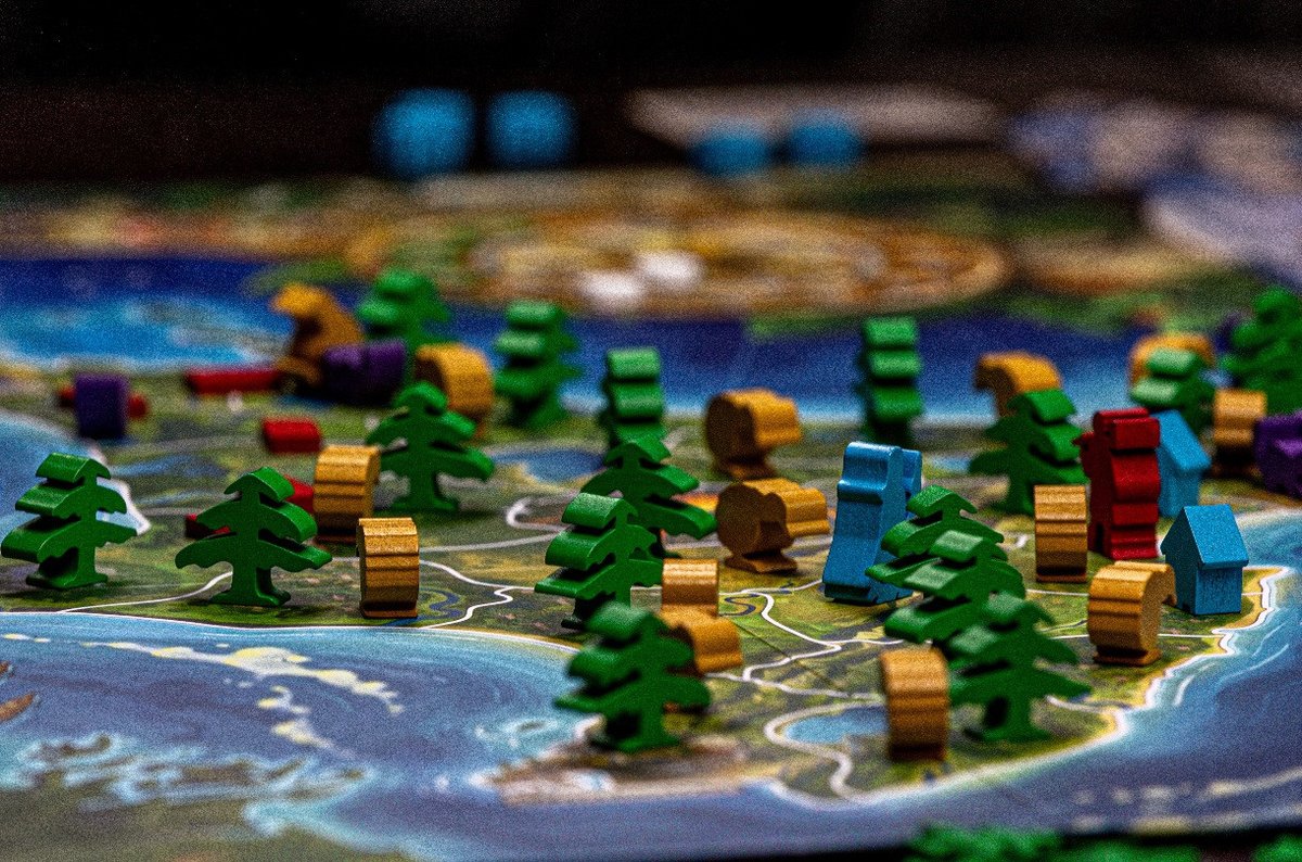 Moin! Ich werde heute nach Dortmund auf die #SpielDoch kommen. Wir von #Koalla Spiele haben vor kurzem unser erstes #brettspiel namens #Kauri auf den Markt gebracht. Da wir noch recht neu sind, bin ich einfach auf  der Suche nach guten Gesprächen und Kontakten. Meldet euch gerne