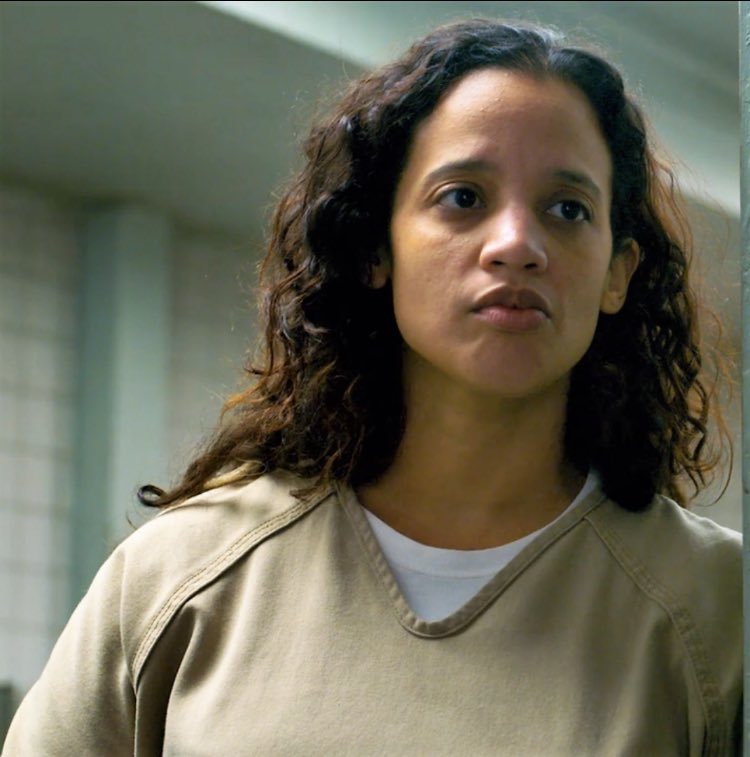 browtf2005's tweet photo. I NEED to find a woman who looks like this omg #OITNB https://t.co/HvpzzTRyAN