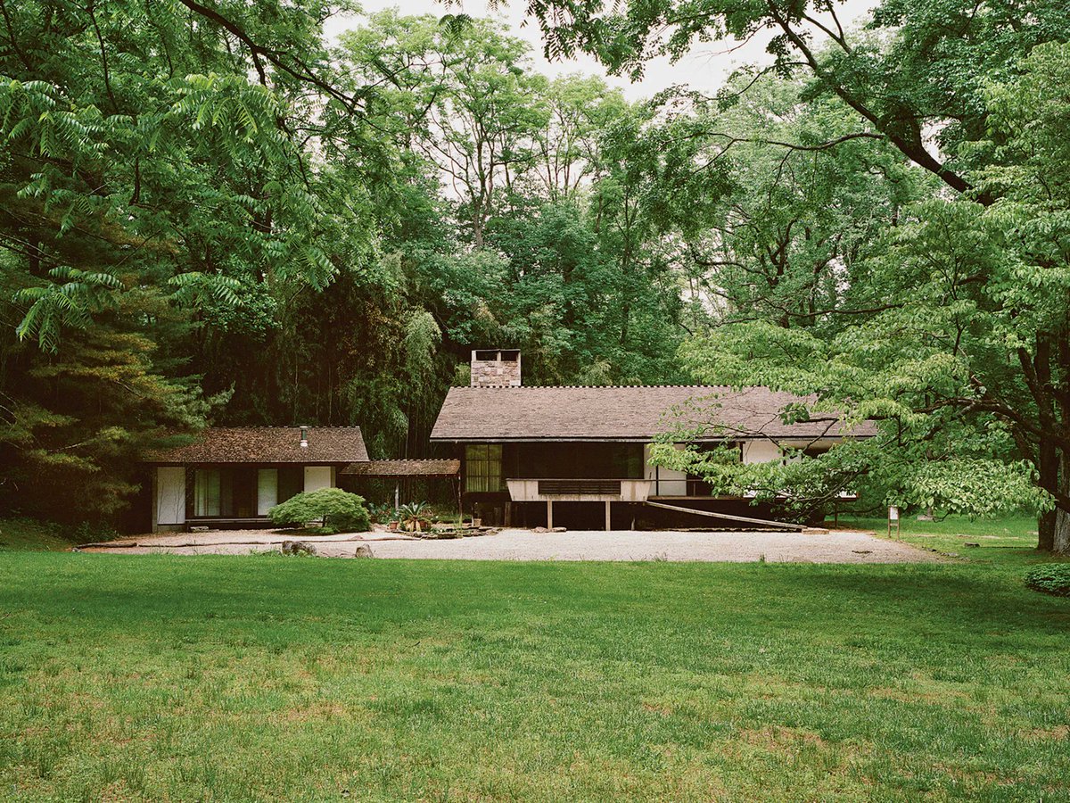 dieworkwear's tweet photo. Homes of Kevin and Mira Nakashima, children of George Nakashima. Photos via The New York Times https://t.co/VTs5uTh6eL