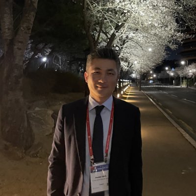 #NewProfilePic (新個人資料照片)