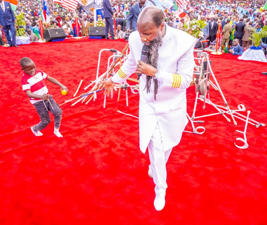 #JesusAboutToAppear
Deuteronomy 18:19
[19]I myself will call to account anyone who does not listen to my words that the prophet speaks in my name.

The DREADFUL PROPHETS OF THE LORD ARE HERE 

LET US FEAR THEM