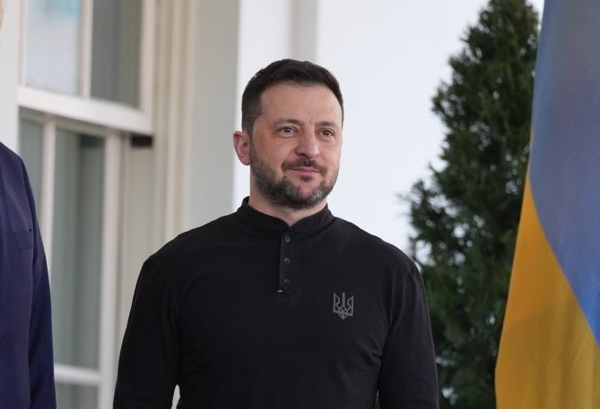 Ania_In_UA's tweet image. Incomparable original version VS. a pathetic copy.