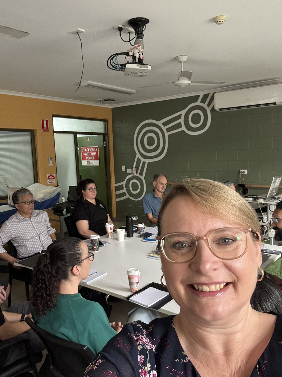 Louise Smith tweet media