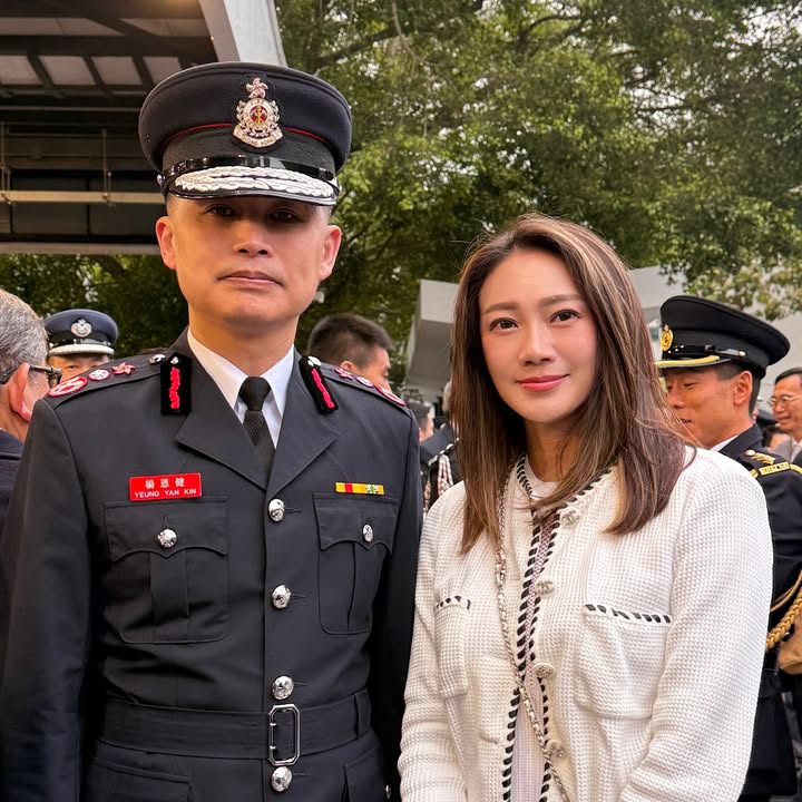 Bonnie_Chu's tweet photo. Commissioner Siu will retire on April 2. Today marks his final time officiating a police passing-out parade. I had the honor of witnessing both his first and last. A true leader, respected and admired. Wishing him joy and new adventures in retirement! 👏🏻💪🏻 #SiuChakYee #HKPolice https://t.co/RvFY80N9Yn