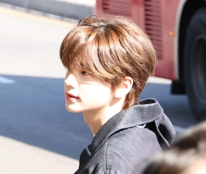 SHINYU__42's tweet photo. 이느낌이좋더라고 뭔지알지(0명) https://t.co/P9YUMyIVA9