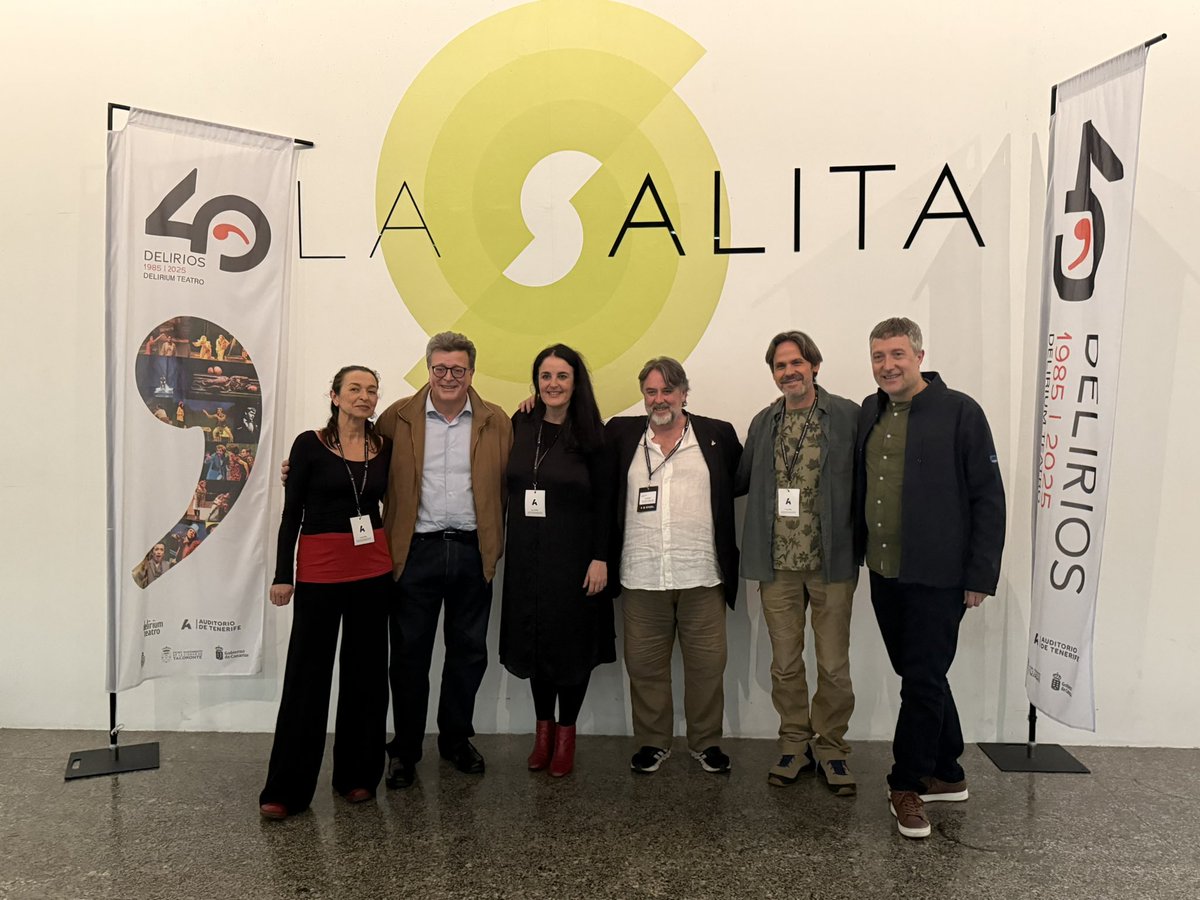 Ayer, en #LaSalitaADT, tuvimos el último encuentro de la semana: PREMIOS NACIONALES DE TEATRO con Ana Belén Santiago y Andrés Lima, moderado por Jose Luis Rivero. 
Un encuentro muy clarificador y enriquecedor sobre la realidad del mundo teatral en nuestro país.