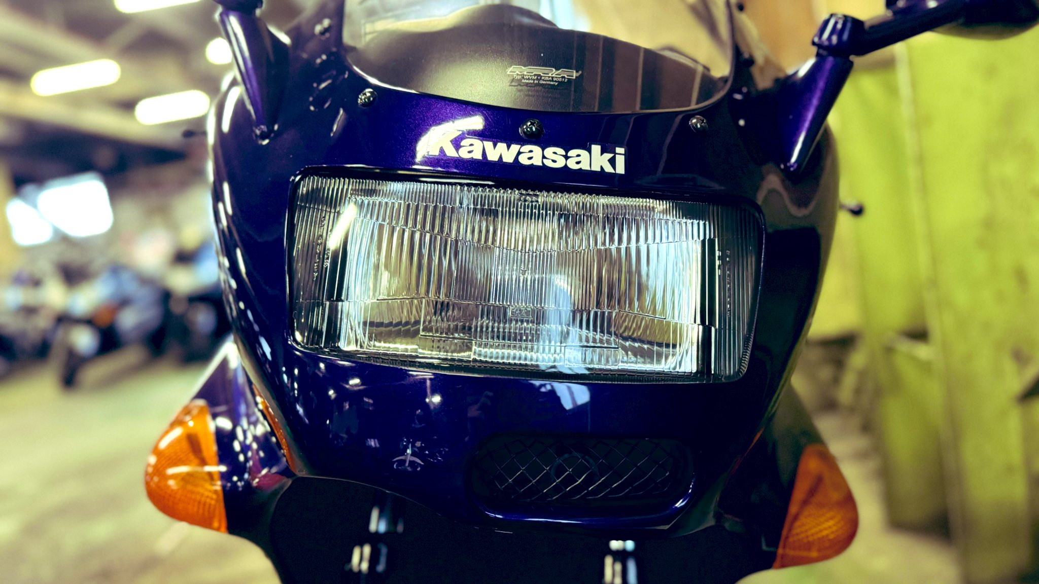 Amazon.com: Aoshima Kawasaki ZX900A GPZ900R Ninja 1990 with