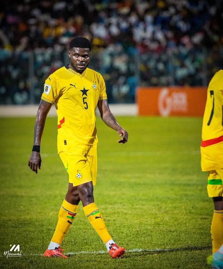 Ibrahim Sannie Daara (@sanniedaara) on Twitter photo Arsenalโs silence on Thomas Parteyโs national duty heroics is deafening. ๐ฌ๐ญ โฝ๏ธโฝ๏ธ
While Partey was masterful for Ghana this week, <a href="/Arsenal/">Arsenal</a> refused to acknowledge his effortsโno post, no support, nothing. Yet, they celebrate others on international duty. ๐ค
Other Ghanaian players Arsenalโs silence on Thomas Parteyโs national duty heroics is deafening. ๐ฌ๐ญ โฝ๏ธโฝ๏ธ
While Partey was masterful for Ghana this week, <a href="/Arsenal/">Arsenal</a> refused to acknowledge his effortsโno post, no support, nothing. Yet, they celebrate others on international duty. ๐ค
Other Ghanaian players