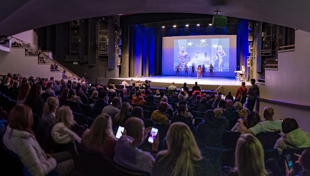 PureEliteComp's tweet image. 🎬 Lights, Camera, Pure Elite! 🔥🏆

The stage is where the magic happens, but seeing it from the audience and through the lens? That’s a whole different kind of epic. 🎥✨ 

#PureElite #StageView #ThroughTheLens #ShowtimeVibes #LightsCameraAction