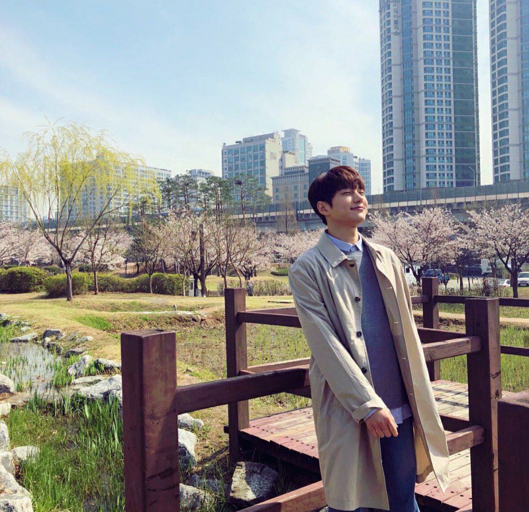 myaongiee's tweet photo. 매년마다 돌아오는 
봄의남자 김명수😻 https://t.co/3zi9GHAD3K