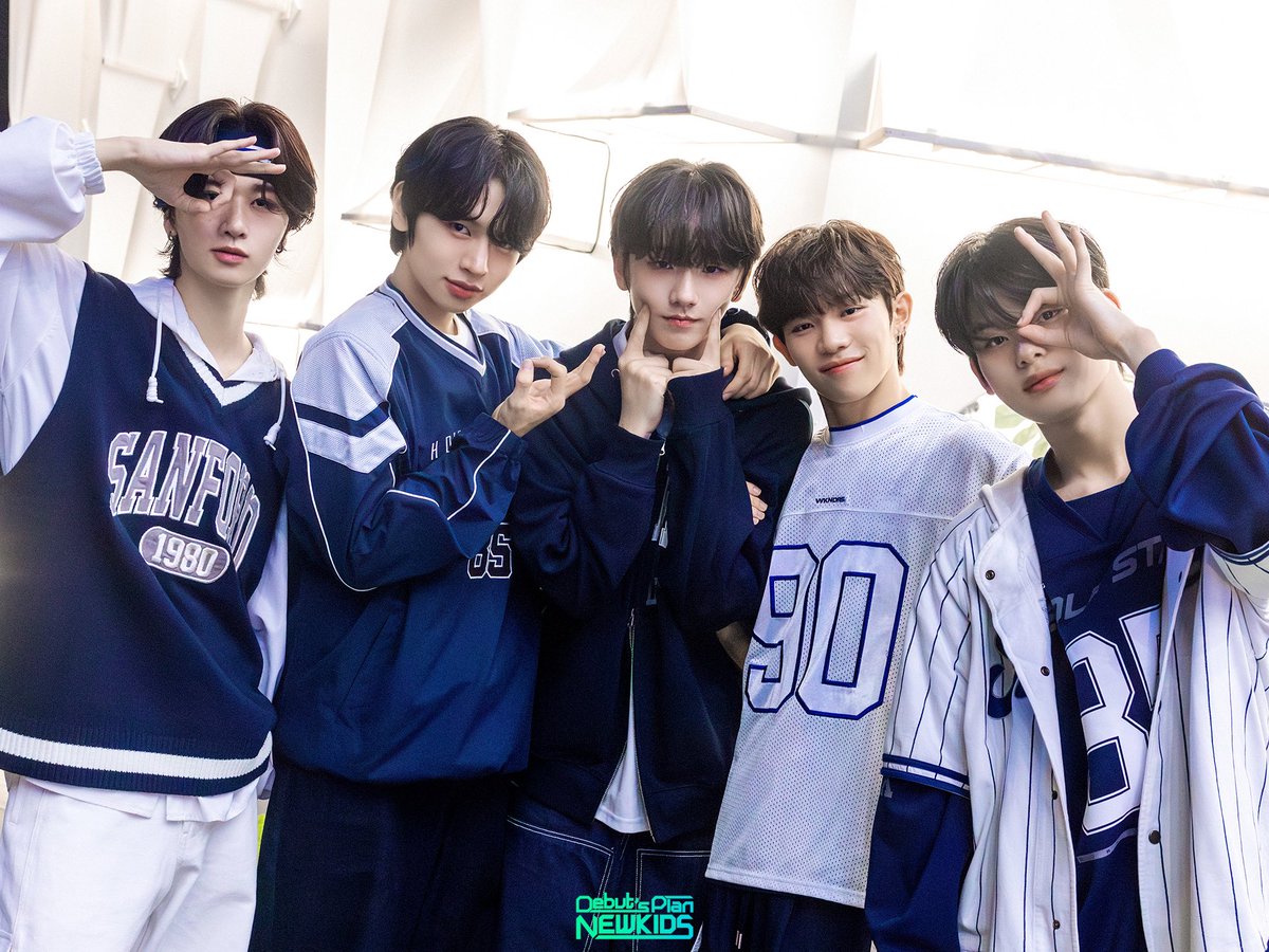 AEN エイエン】ギュヒョン 규현 マスター スローガンNewkids AEN