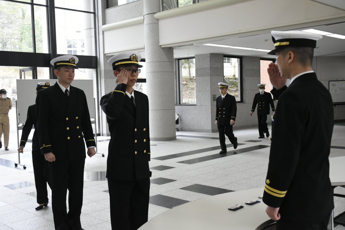 3月28日、第76期一般幹部候補生課程（第Ⅰ課程）学生が着校しました