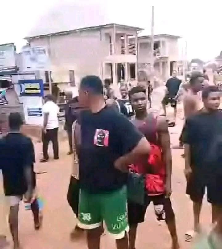 comrmubarakadam's tweet photo. Another key suspect. Let's keep sharing this information until he is captured. https://t.co/o7mGPNCGWb