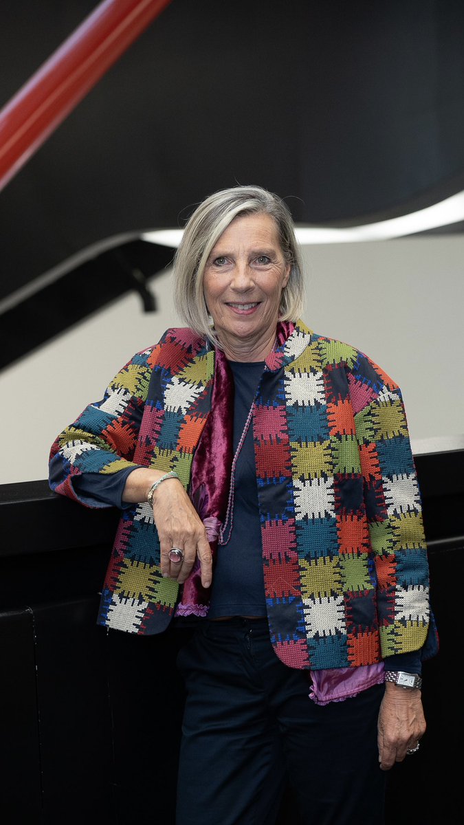 MAXXI (@museo_maxxi) on Twitter photo Maria Emanuela Bruni è il nuovo Presidente della Fondazione MAXXI, nominata dal Ministro <a href="/MiC_Italia/">Ministero della Cultura</a> <a href="/AlessGiuli/">Alessandro Giuli</a>. Buon lavoro da tutto lo staff del Museo! Maria Emanuela Bruni è il nuovo Presidente della Fondazione MAXXI, nominata dal Ministro <a href="/MiC_Italia/">Ministero della Cultura</a> <a href="/AlessGiuli/">Alessandro Giuli</a>. Buon lavoro da tutto lo staff del Museo!