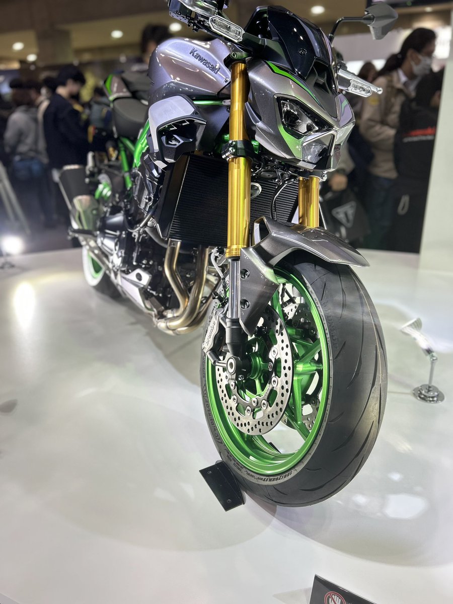 SPORTMAX Q5A 純正装着車両紹介！ ぜひバイクの足元もチェックしてみて