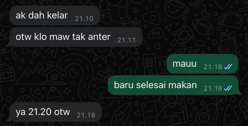 hitodexyz's tweet photo. waktu dia selesai latian basket aku balik malang dianterin ke balapan hihihi https://t.co/QEcxqiJV2l