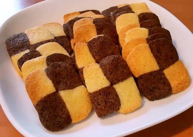 tarui1010's tweet photo. お休みなので久しぶりにダミエクッキー🍪作りました！！
いっぱいできたのでゆっくり食べようと思います😊
食べたい人は遊びに来てください笑😂 https://t.co/IloBrBKxkV