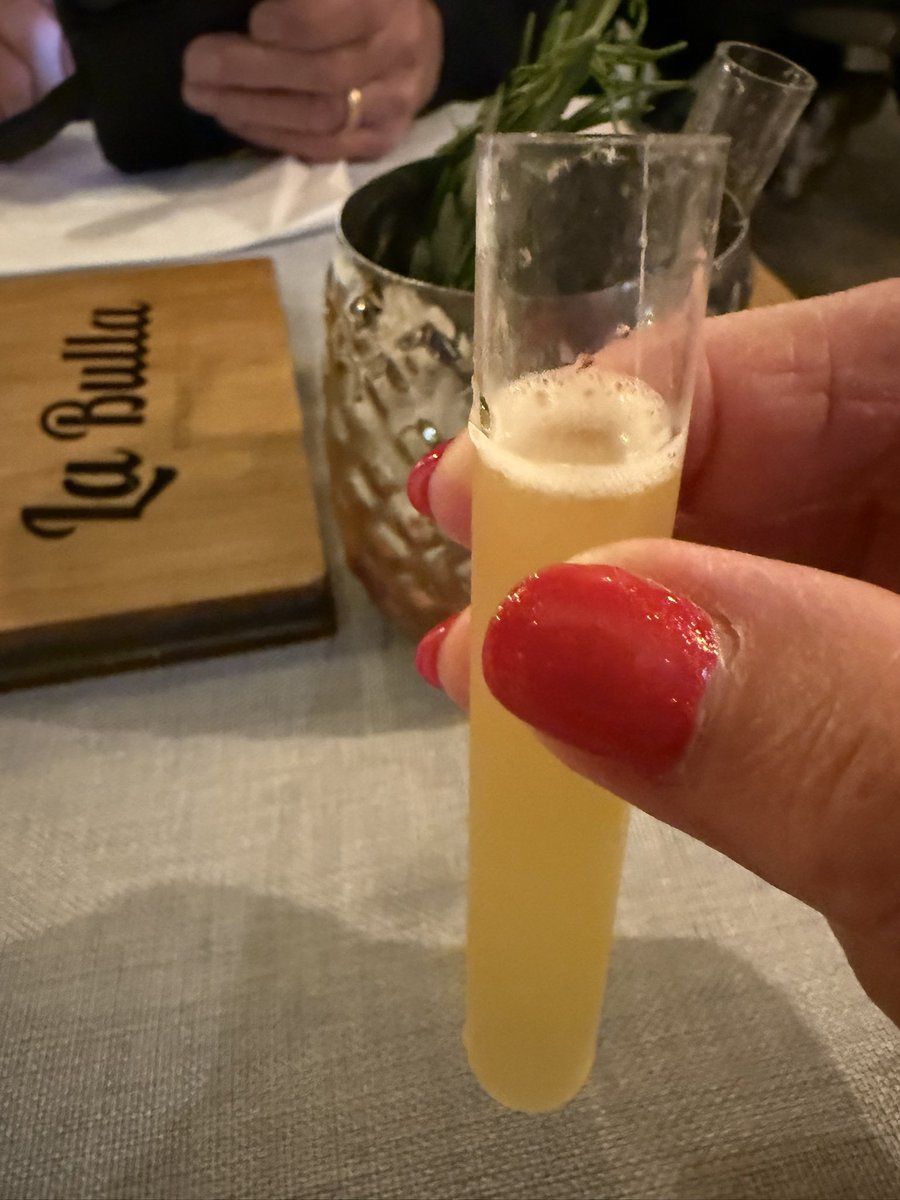 Just visited my oldest buddy from school in 🇪🇸 (she told me I’d have to inject daily after GP diagnosed T1 - he’d omitted to say this).  
We were served a yummy sweet liquer in this unusual vessel - reminded me of the tedium of testing in the 60s… 🧪🤣