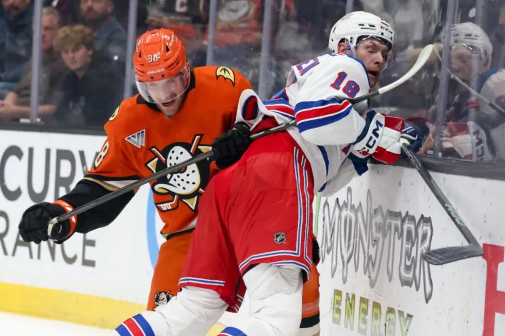 Urho Vaakanainen returns to Rangers’ lineup to face ex-team trib.al/SCOaO0P