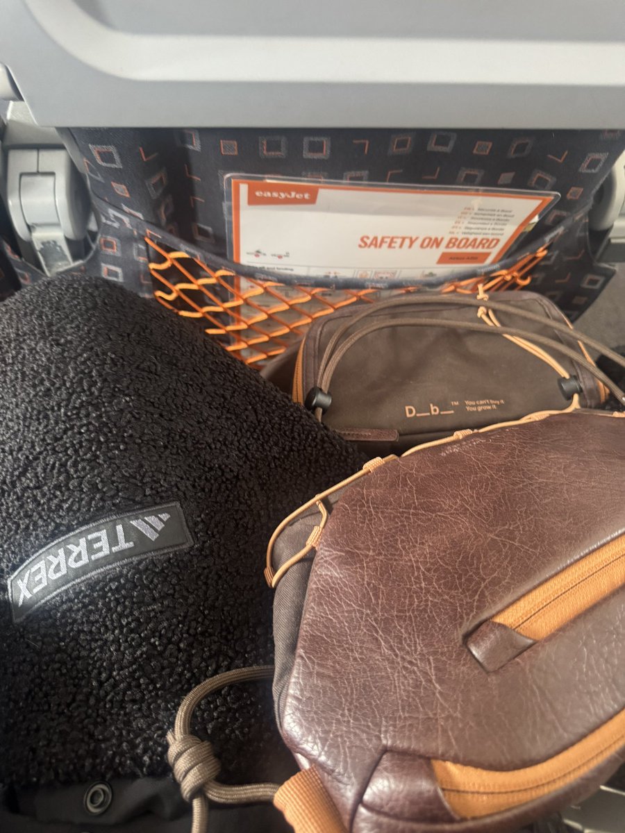 Neilparkshaper's tweet photo. Just landed in #Basel to meet @SoftLifeSki and #Tdi in @snowparklaax am I one of the eager ones or some of you here already. #snowboarding #sls #solftlifeski https://t.co/69gpxFFV1o