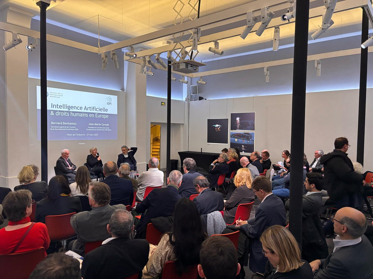 JeanMarieCAVADA's tweet photo. Nous avons passé également en revue l'urgence d'une politique offensive et positive en matière de souverainete de notre continent dans l’#IA. 
Une presentation de ce rapport conjoint aux Institutions de Bruxelles est à l’étude. 
Un grand merci à tous de votre participation ! 5/5 https://t.co/aczc9Kd8XB