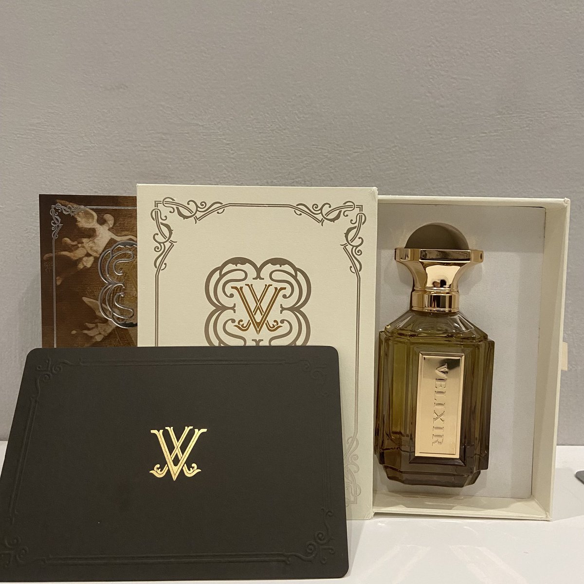 DelyaAgnelli's tweet photo. WTS
PARFUM VELIXIR GALATEA 100ML
SISA JUICE: 98%
408.000 https://t.co/O8bzFSswnl