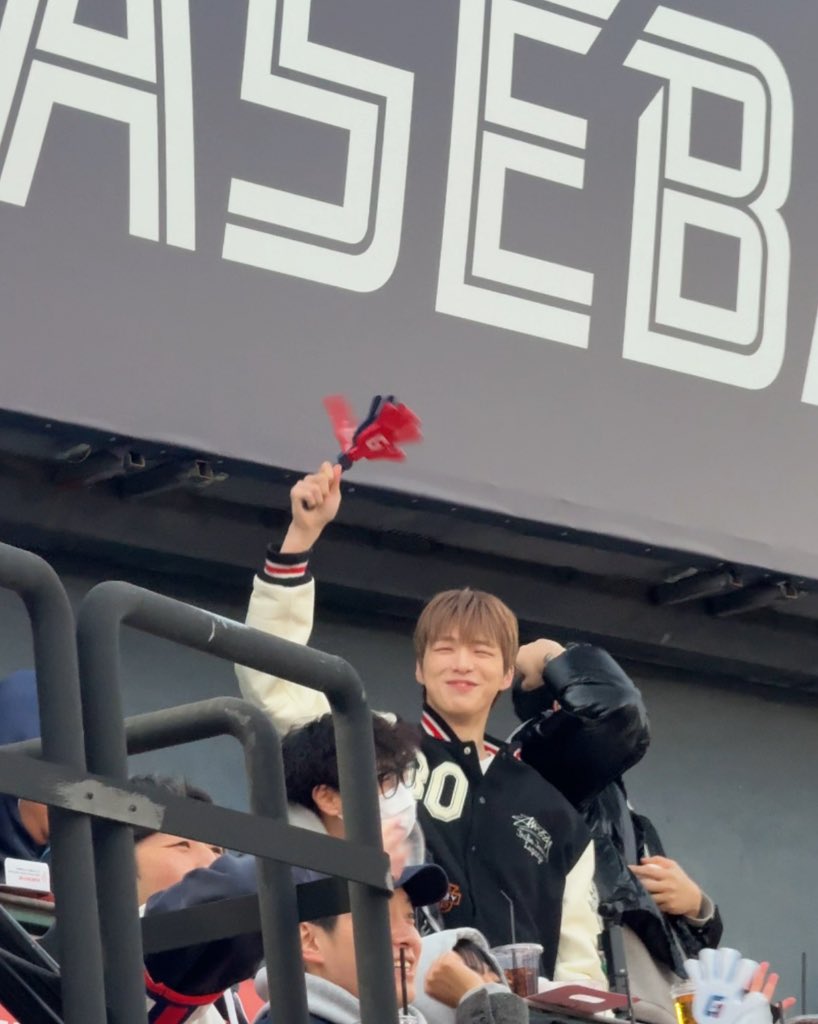 why_danik's tweet photo. 승요가보자고☺️ https://t.co/z7JUm0wtgs
