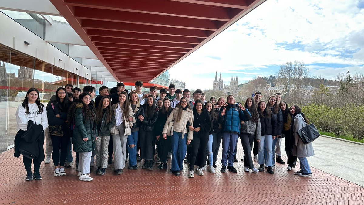 IES La Vaguada tweet media