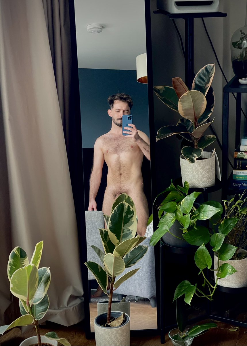 altyjacky's tweet photo. Saturday fit 🌻 https://t.co/6sn8DohPwy