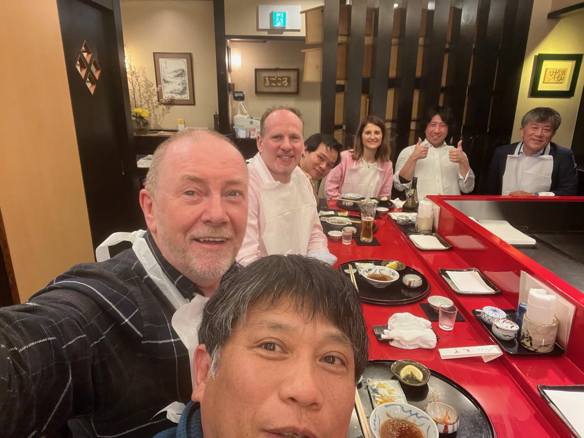 NewCastle大学からJohnとMagdaとAndrewが来て共同研究について話し合いました。