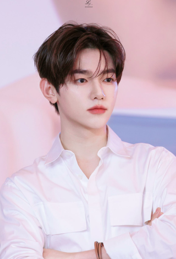 AboutMusicYT's tweet photo. 2 years ago today, Zhang Hao won the first place on Boys Planet.

- He is the first foreign to win the first place in a kpop survival show. https://t.co/czgHbZWDnm