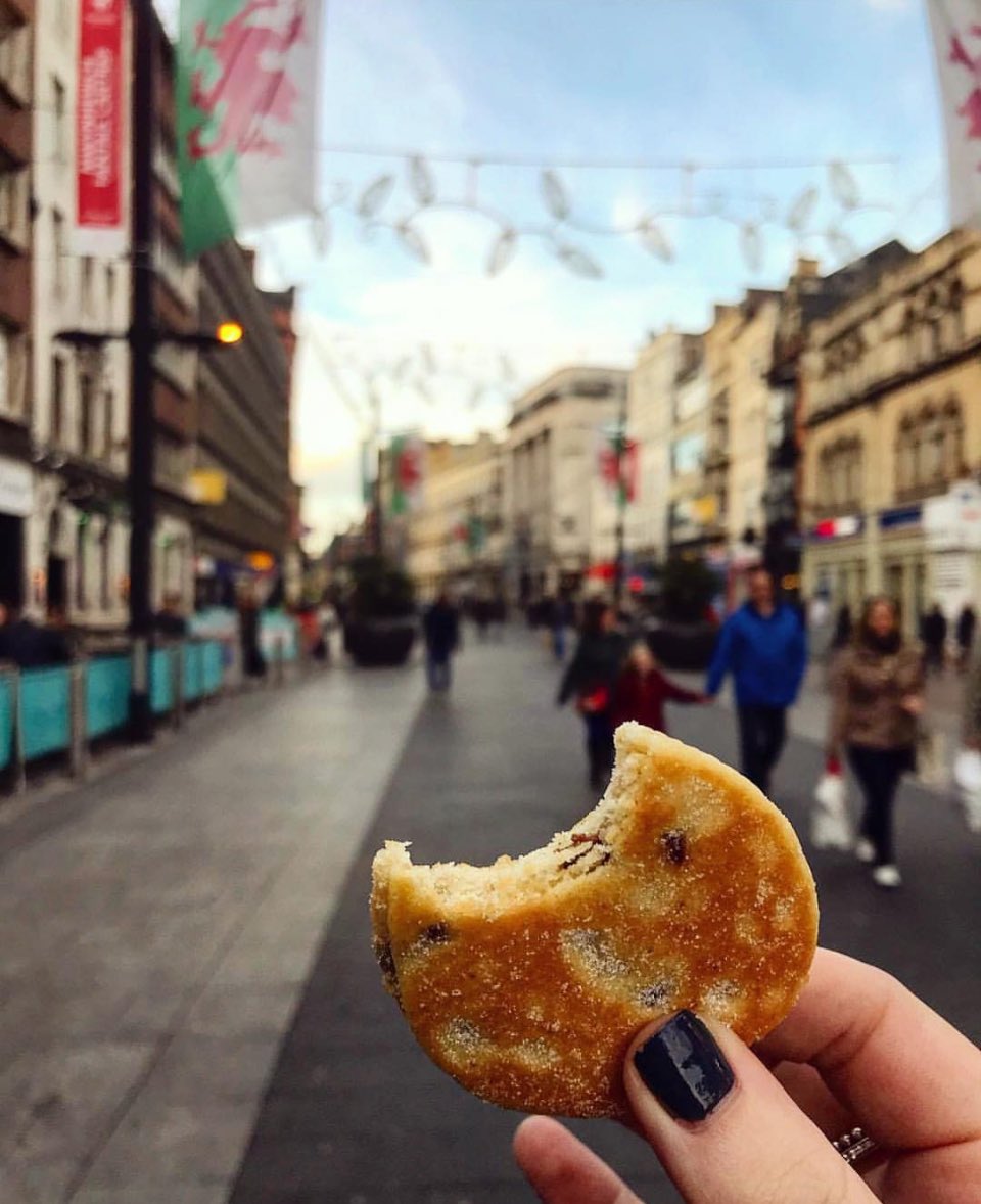 Weekend goals!

A stroll through town and a FABULOUS Welshcake!

Send us your pics if you’re doing this over the weekend 😊 
.
.
. 
#fabulous #welshcakes #fabulouswelshcakes #weekend