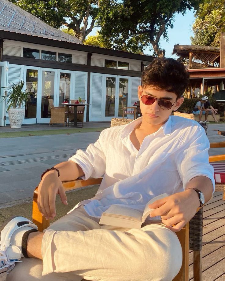 el's tweet media