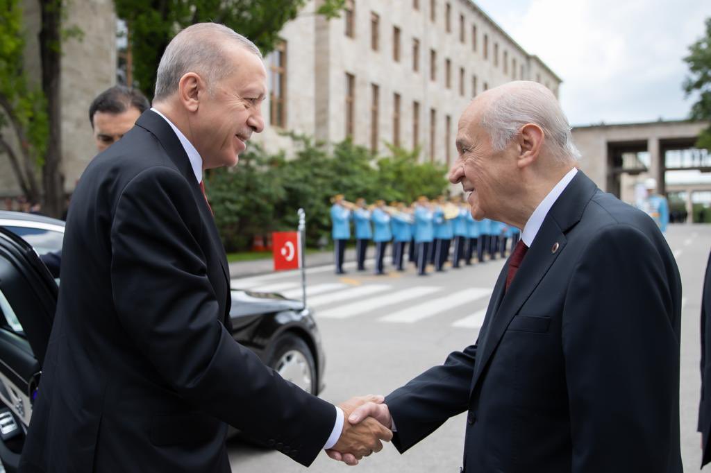 CUMHUR İTTİFAKI TAKİPLEŞİYOR 🇹🇷

Yoruma bayrak bırakanlar birbirini takibe alsın 🇹🇷

Recep Tayyip Erdoğan ❤️ Devlet Bahçeli