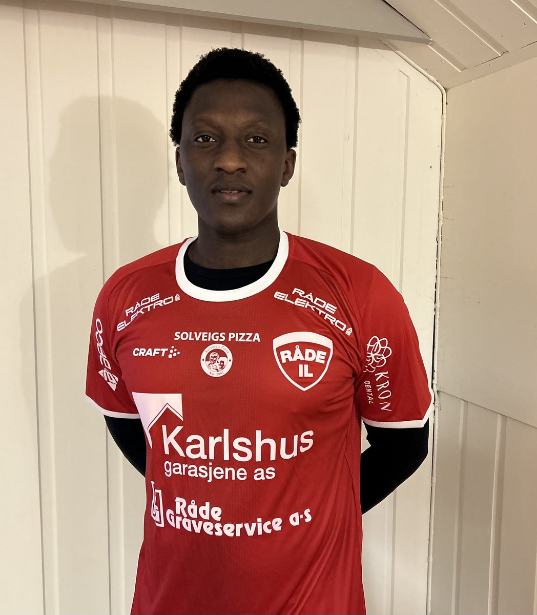 NYSIGNERING! 
￼Vi har nå gleden av å presentere den 24-årige angrepsspilleren Abdou Aziz Njie som ny Råde-spiller! ⚽️
Han spilte på høyt nivå i Belgia til han var 20 år og var et stort talent. Han spilte blant annet for Club Brugge, Beveren og Mechelen, og har to U15-landskamper
