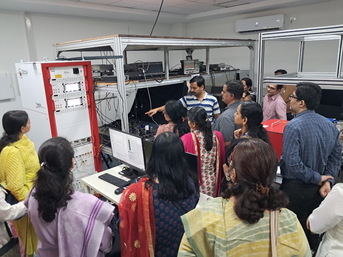 Today, we hosted faculty members from Vivekanand Education Society's Institute of Technology (VESIT) at I-HUB QTF as part of their Faculty Development Program (FDP). The visit provided an opportunity for insightful discussions &amp; lab tours on cutting-edge quantum technologies.