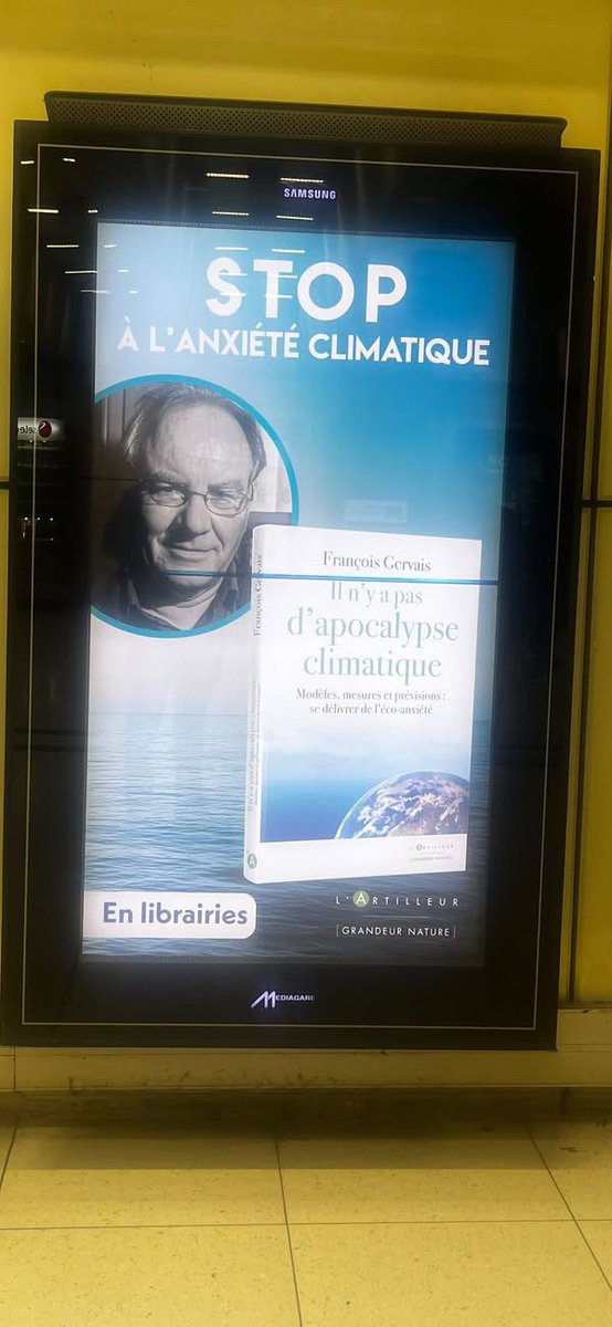 Perma_cities's tweet photo. Ca va @GroupeSNCF et @ConnectGares pas trop gêné par la propagande anti-science et climatosceptique dans vos gares ?  Vous preparez le fascisme comme au US ou quoi ?  #ReprenezVous 

(cc @sylvainperrichon ) https://t.co/UKXsp9sIPx