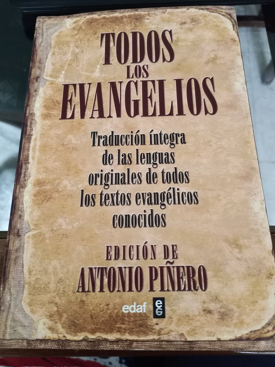 Feliz por tener en mis manos  este libro que he querido desde hace años, del <a href="/ProfPinero/">Antonio Piñero</a> y que no se consigue en Venezuela. Gracias al maravilloso gesto de una amiga desde España, hoy lo tengo en mis manos con emoción, para leerlo una y otra vez