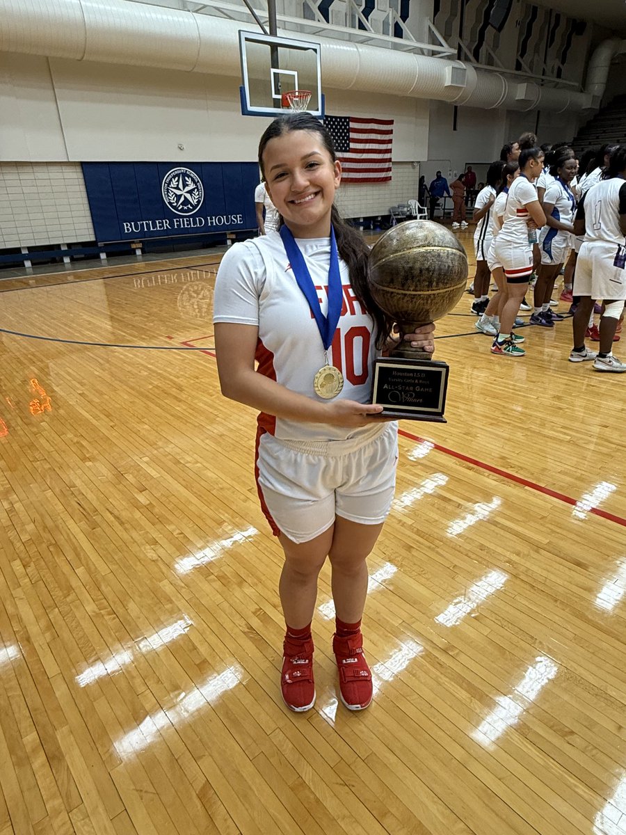 Congratulations to <a href="/SavanahCorvera/">savanahcorvera</a> for representing <a href="/FurrAthletics/">FurrHSAthletics</a> in the annual <a href="/HISDAthletics/">Houston ISD Athletics & UIL Academics</a> All-Star Basketball game and 3pt Contest. The White team came out victorious in an exciting game. Great Job to <a href="/AndreWalkerI/">Andre' Walker, CMAA, TAAC</a> and his Staff for putting on a great event for our kids.