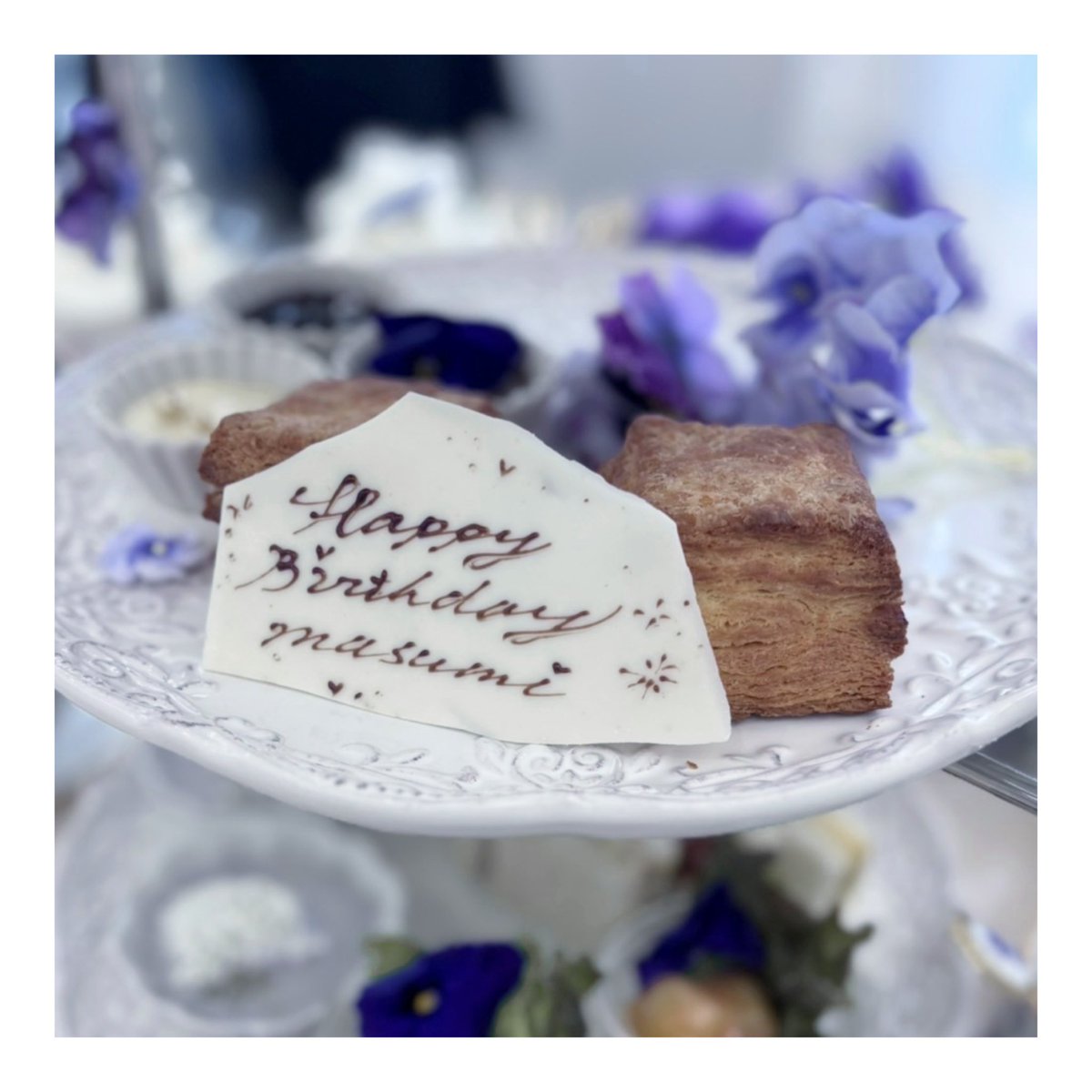 yadon_desuyo's tweet photo. 今回実はお友達とお祝いしました🐰

いい思い出になりましたꕀ⋆

色々準備してくれてありがとう(т т) https://t.co/HK0TjJoT3S