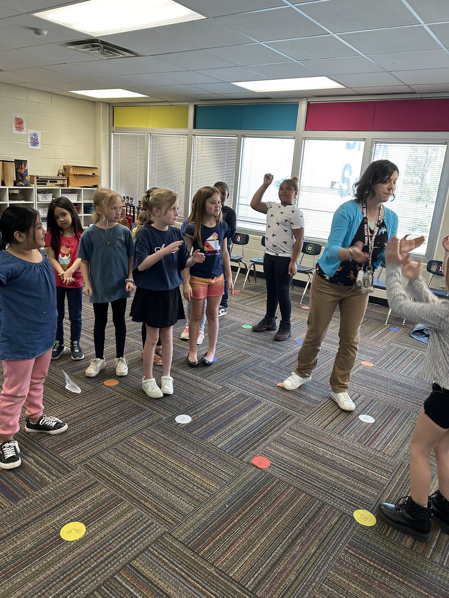 WBESbears's tweet photo. We had a fabulous week back to school from Spring Break, and we are focused on achieving our goals in Term 4! #ChasingIt #TheStandardistheStandard #ReachfortheCrown https://t.co/nBcQiWP1AT