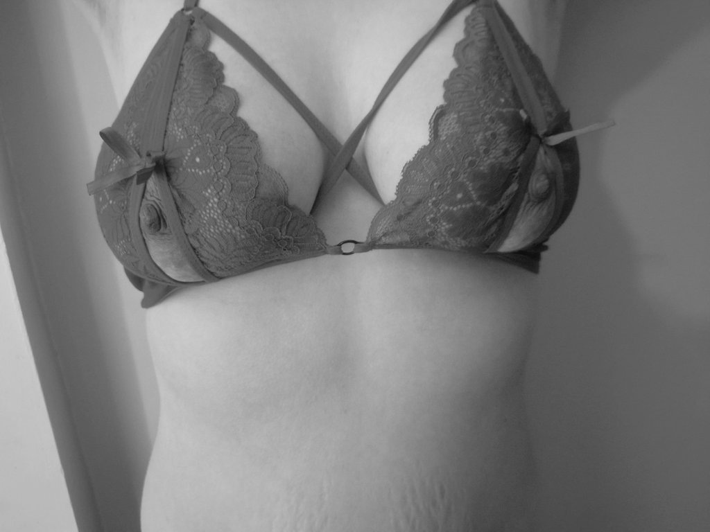 Bu da Böyle Birsey İşte Beni Benden Alan Her Zerrene Aşığım Kadınn😍😍😍😍