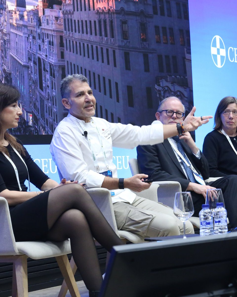 Real Academia de Gastronomía tweet media