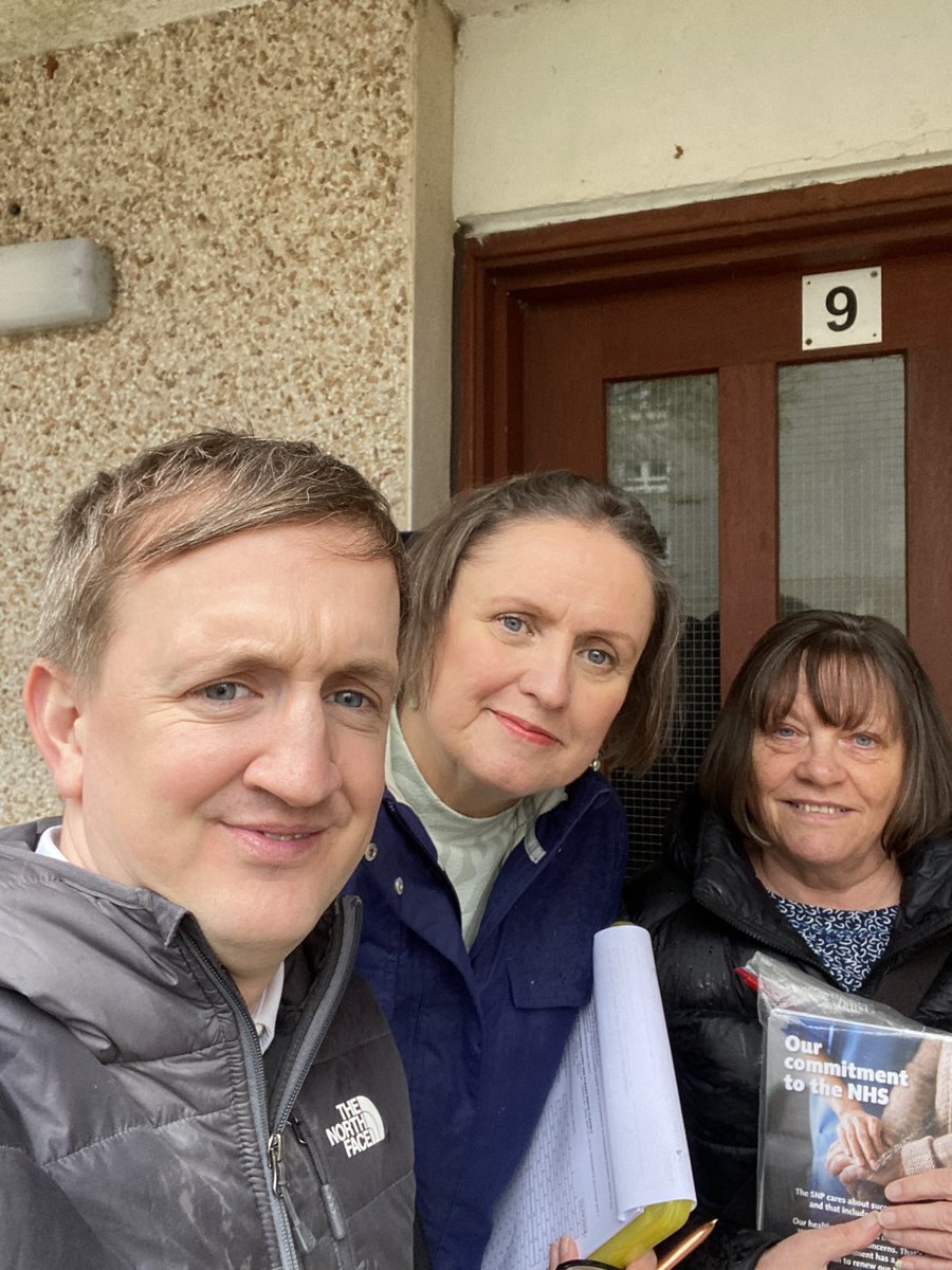 ScottMcSNP's tweet photo. Miserable weather, perfect day for close-knocking in Crookston. Always good to speak to voters about what matters to them—and how the @theSNP is working to earn back trust with a bold, progressive, and hopeful vision for Scotland. 

#ActiveSNP https://t.co/6AvfoMNPCE