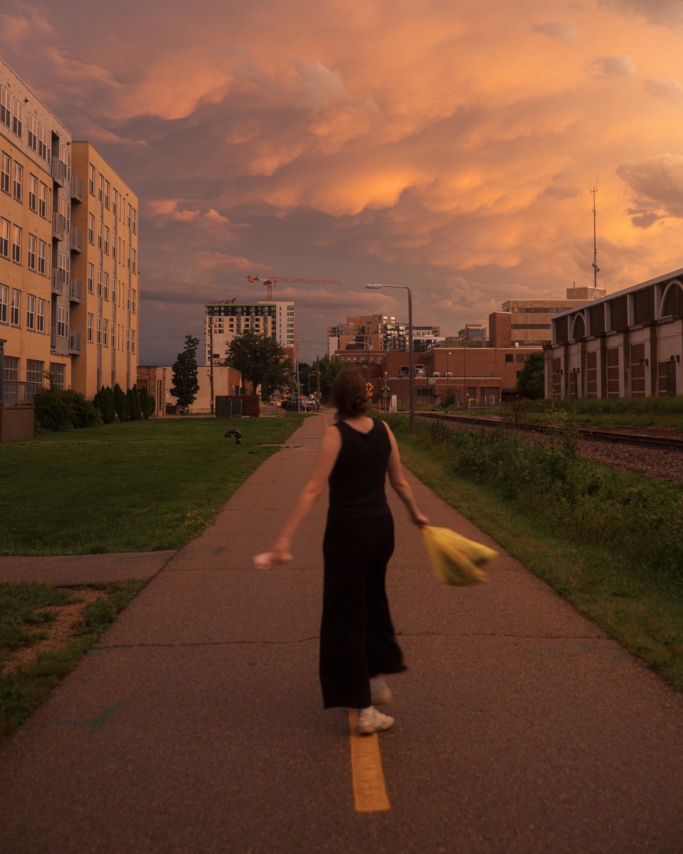 _thecolorfulkid's tweet photo. Summer storms https://t.co/poiizKxKn7