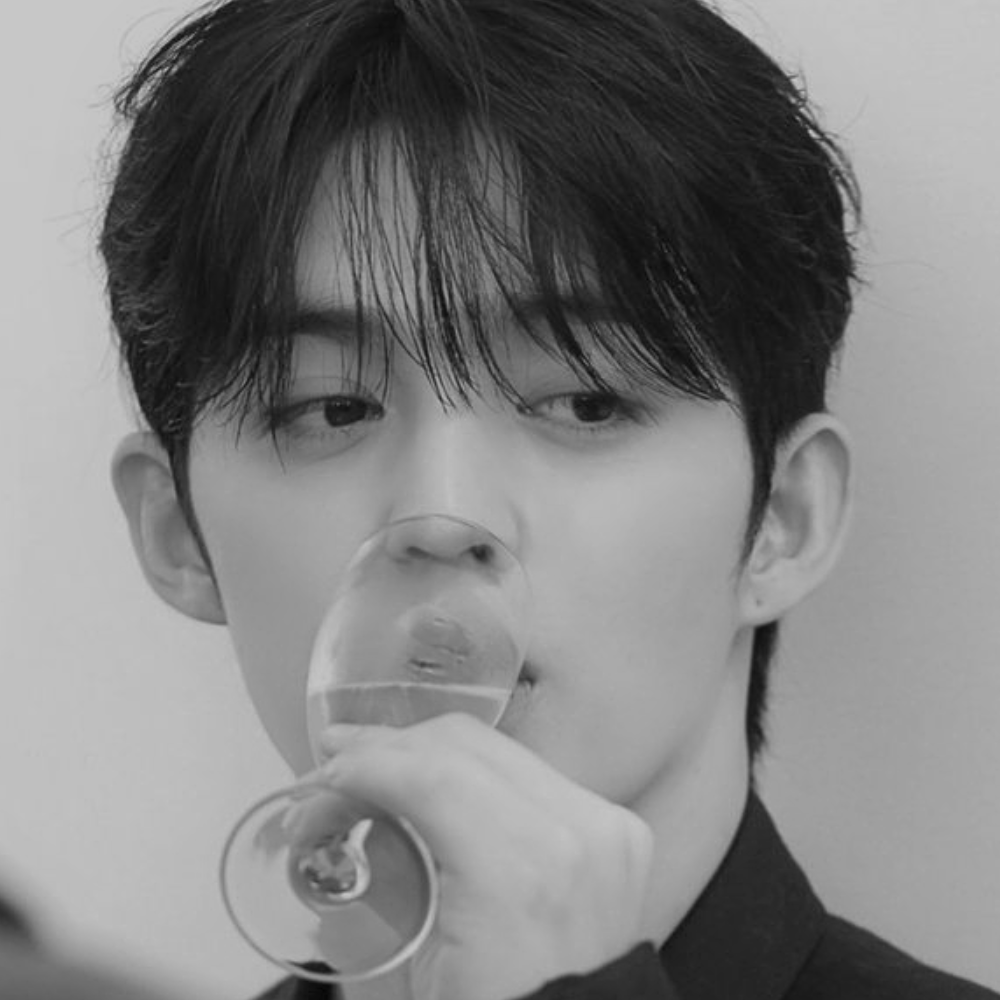 odksey's tweet photo. the art of faking 🥀
— a #jeongcheol au

when a will declares that the first bachelor of the family to marry inherits the company, calix mortie choi's parents push him toward a future he wants no part of. a drunken night hands him the perfect solution—avery valentine yoon. https://t.co/8BacAjauRE