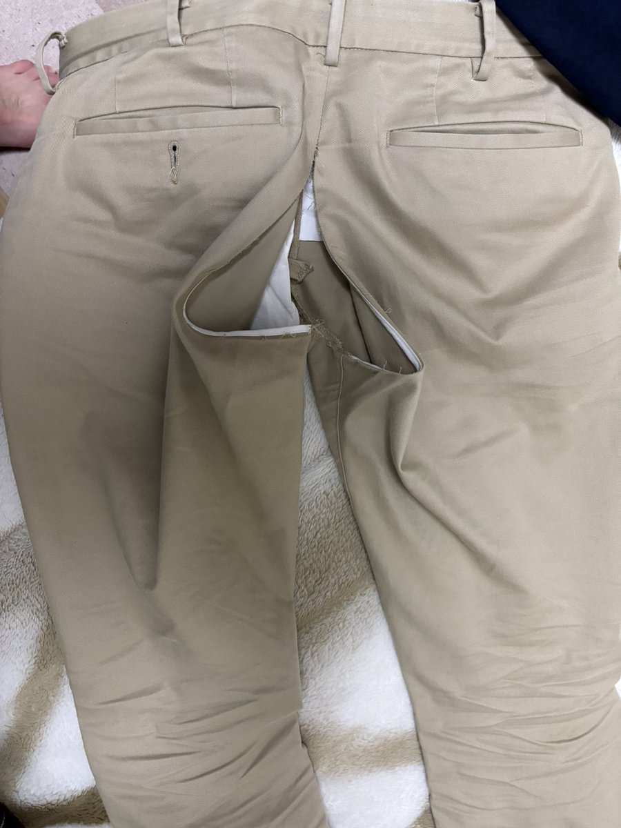 普段タチやけど、こんなところ破れてエロい事になっちゃった。

でもドSさんにこれ履かされて、エロい事させられたいかも🤤