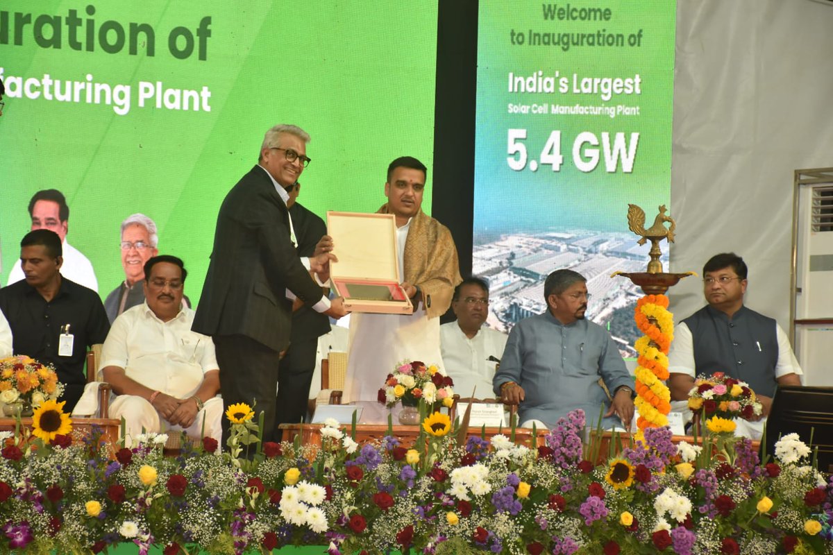 sanghaviharsh's tweet photo. Attended the inauguration of Waaree's state-of-the-art Solar Cell Manufacturing Plant in Chikhli, Navsari, in the presence of Hon'ble CM Shri @Bhupendrapbjp Ji, Union Minister Shri @CRPaatil Ji and Shri @JoshiPralhad
Ji.

A significant step towards strengthening India's renewable energy sector and achieving the vision of #AatmanirbharBharat.