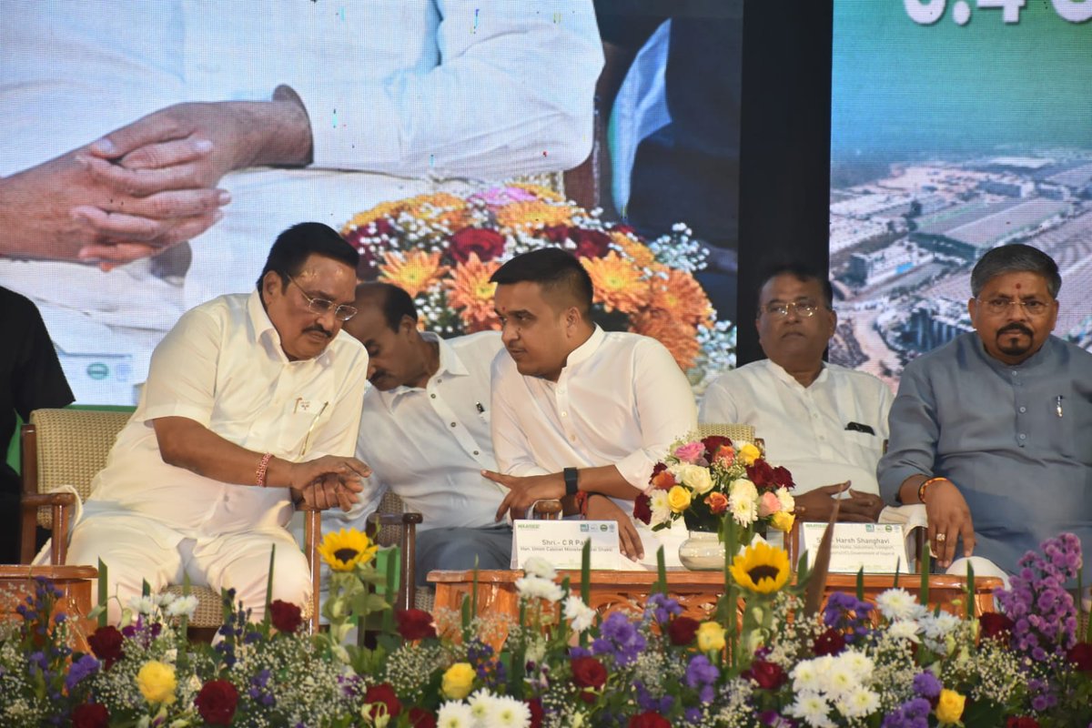 sanghaviharsh's tweet photo. Attended the inauguration of Waaree's state-of-the-art Solar Cell Manufacturing Plant in Chikhli, Navsari, in the presence of Hon'ble CM Shri @Bhupendrapbjp Ji, Union Minister Shri @CRPaatil Ji and Shri @JoshiPralhad
Ji.

A significant step towards strengthening India's renewable energy sector and achieving the vision of #AatmanirbharBharat.